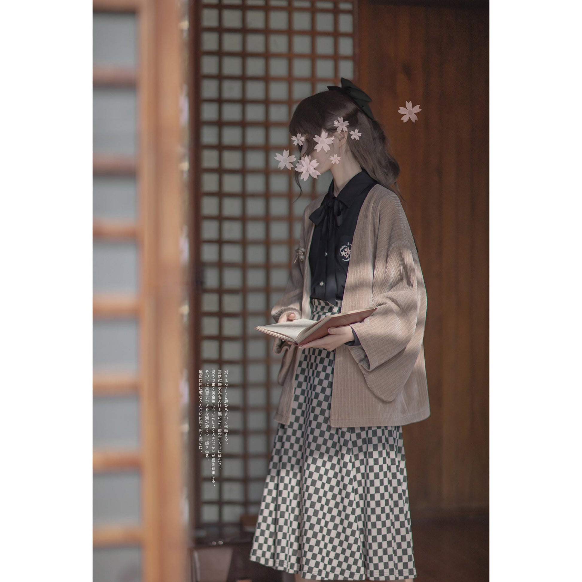 大正浪漫なお嬢様の羽織りとブラウスとスカート