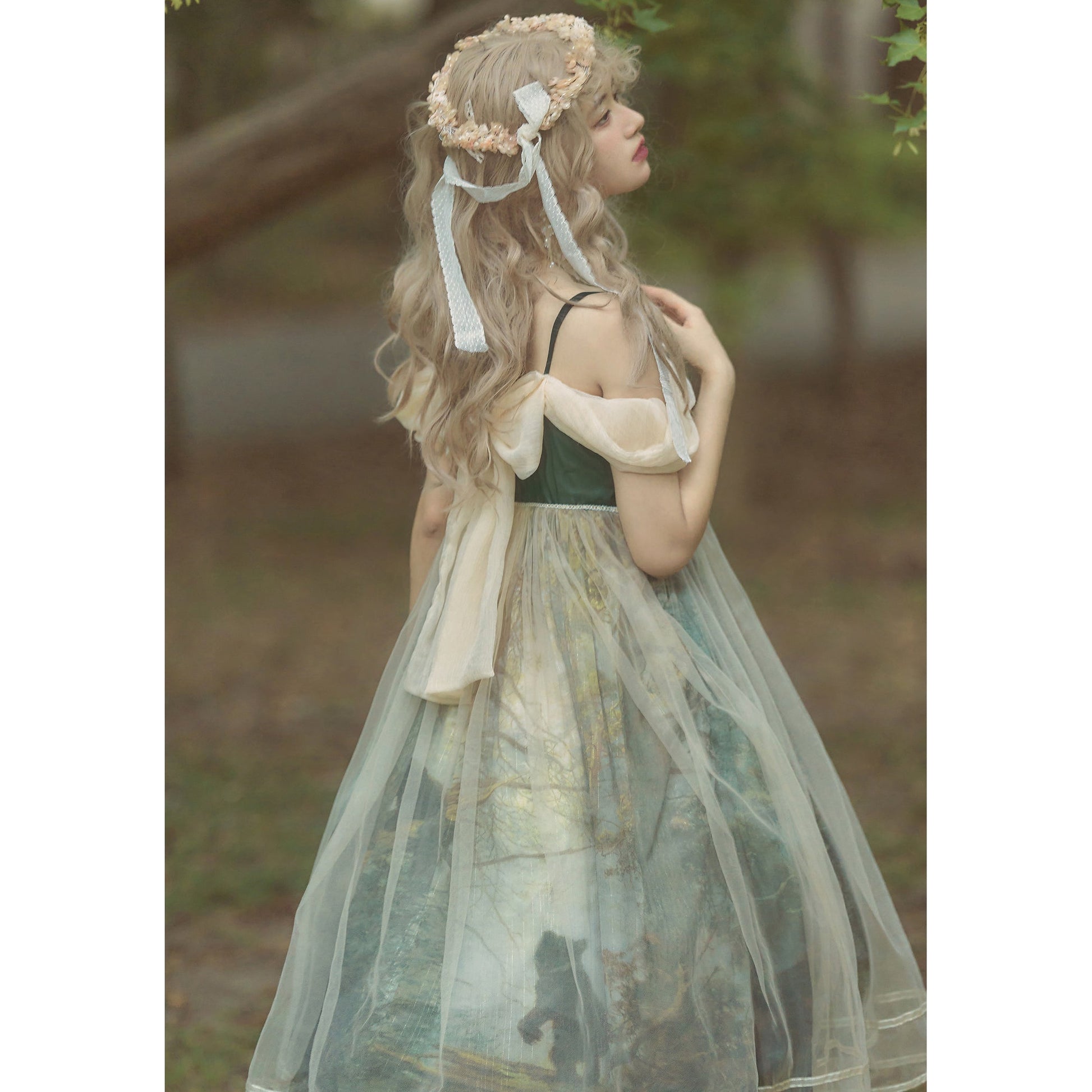 鬱蒼とした森の油彩画ジャンパースカート