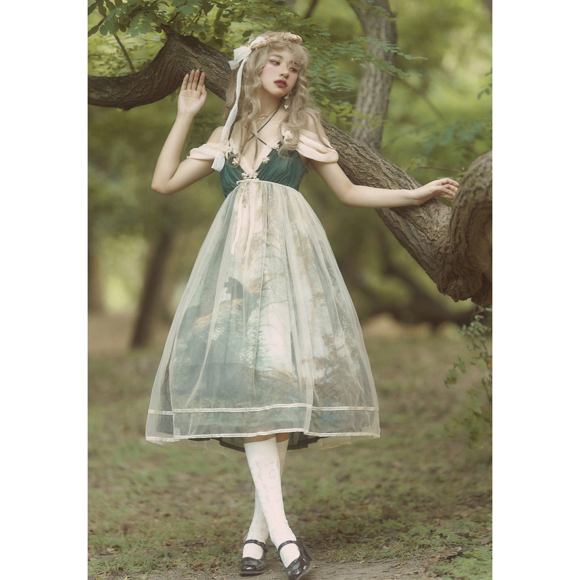 鬱蒼とした森の油彩画ジャンパースカート