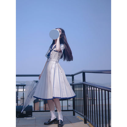 灰白のお嬢様の文学セーラーワンピース