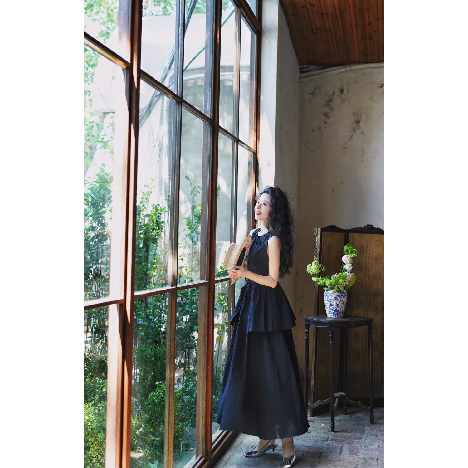 伯爵婦人のノースリーブワンピース