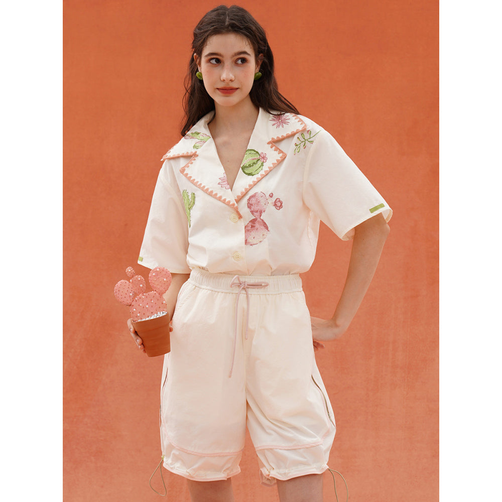 サボテンと花のジップアップハーフパンツ