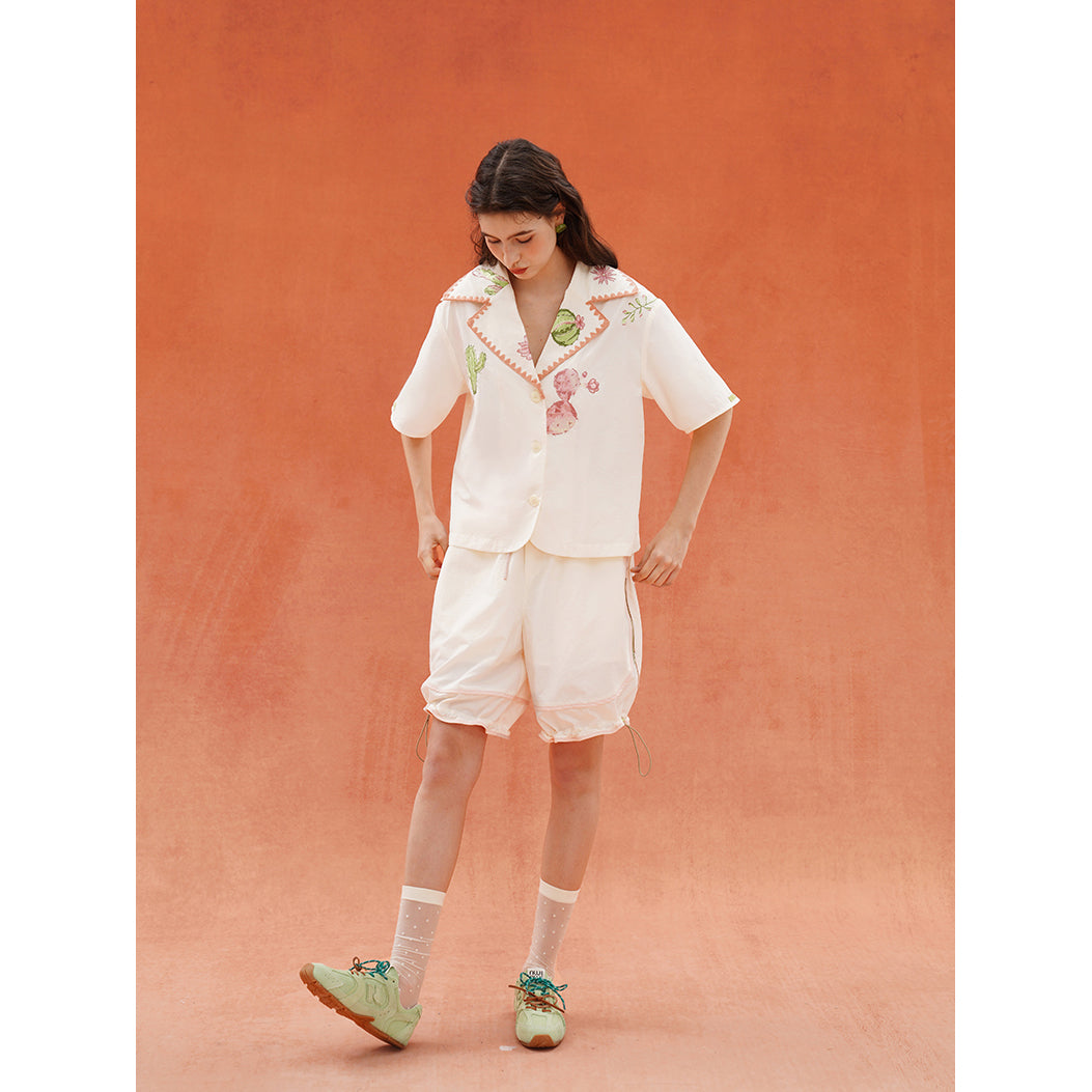 サボテンと花の刺繍レトロブラウス