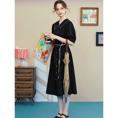 オーヴェルの教会の刺繍ワンピース