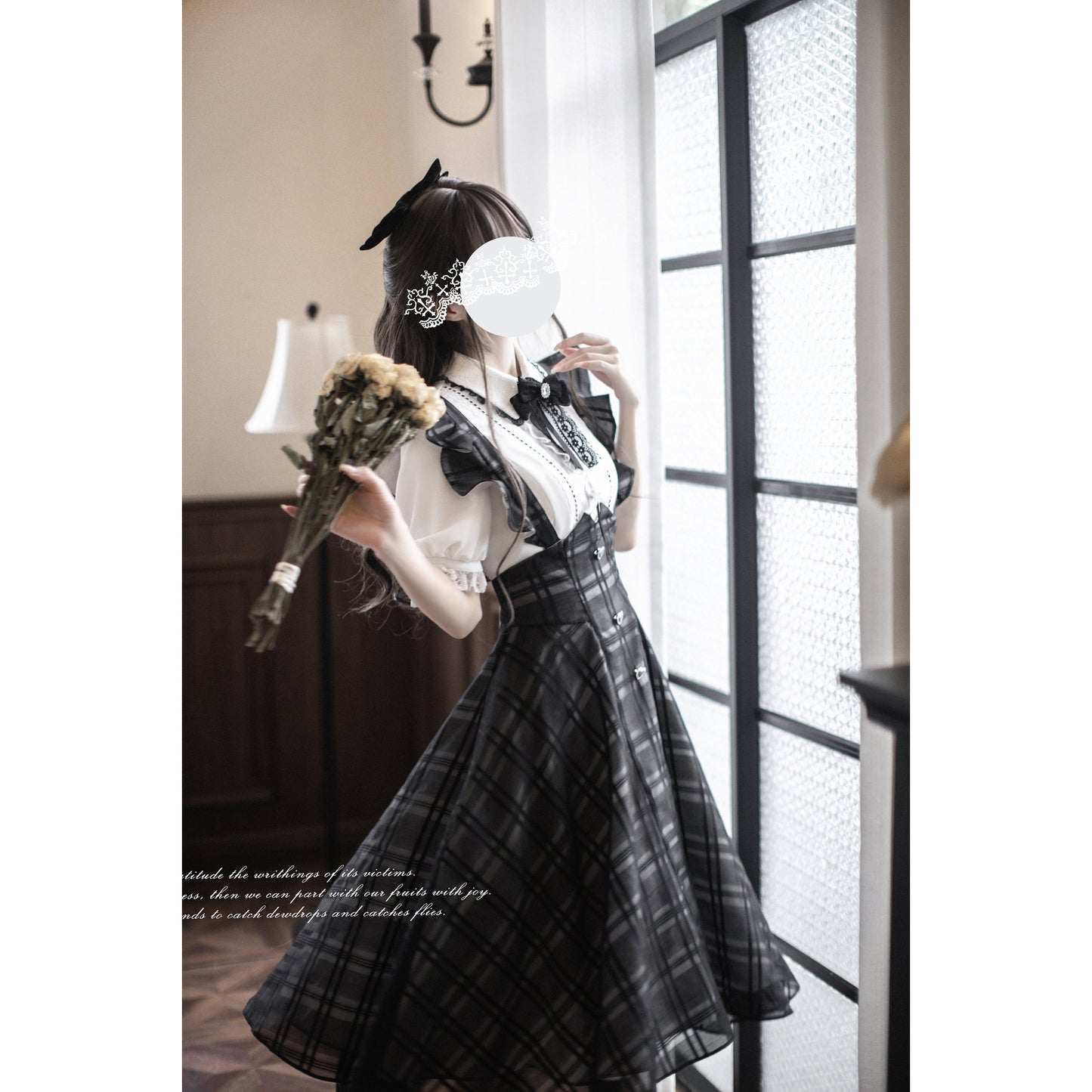 黒墨格子柄のジャンパースカートとブラウス - ロング丈