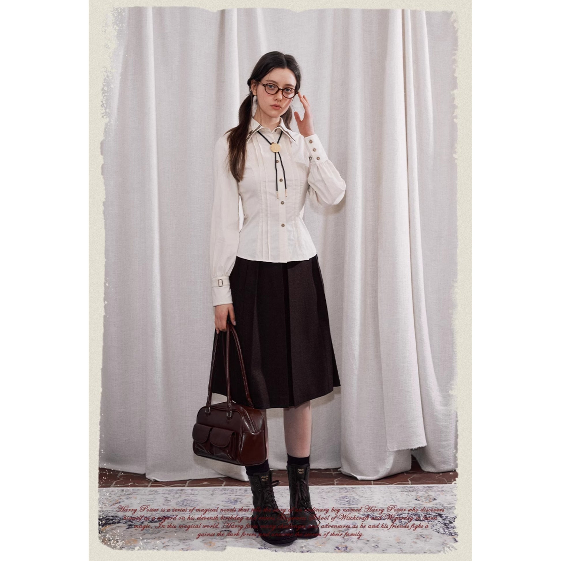 魔法学校の刺繍プリーツブラウス