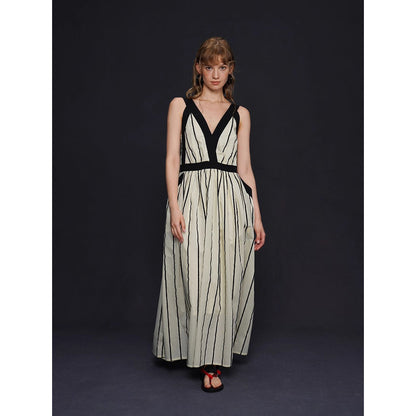 生成の縦縞ストライプワンピース