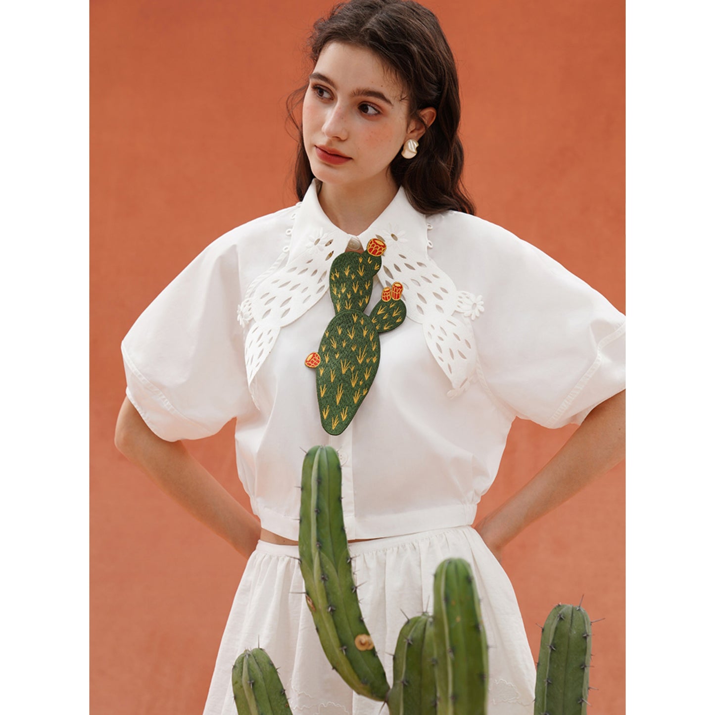 サボテンと花の刺繍ネクタイ - Dark Green