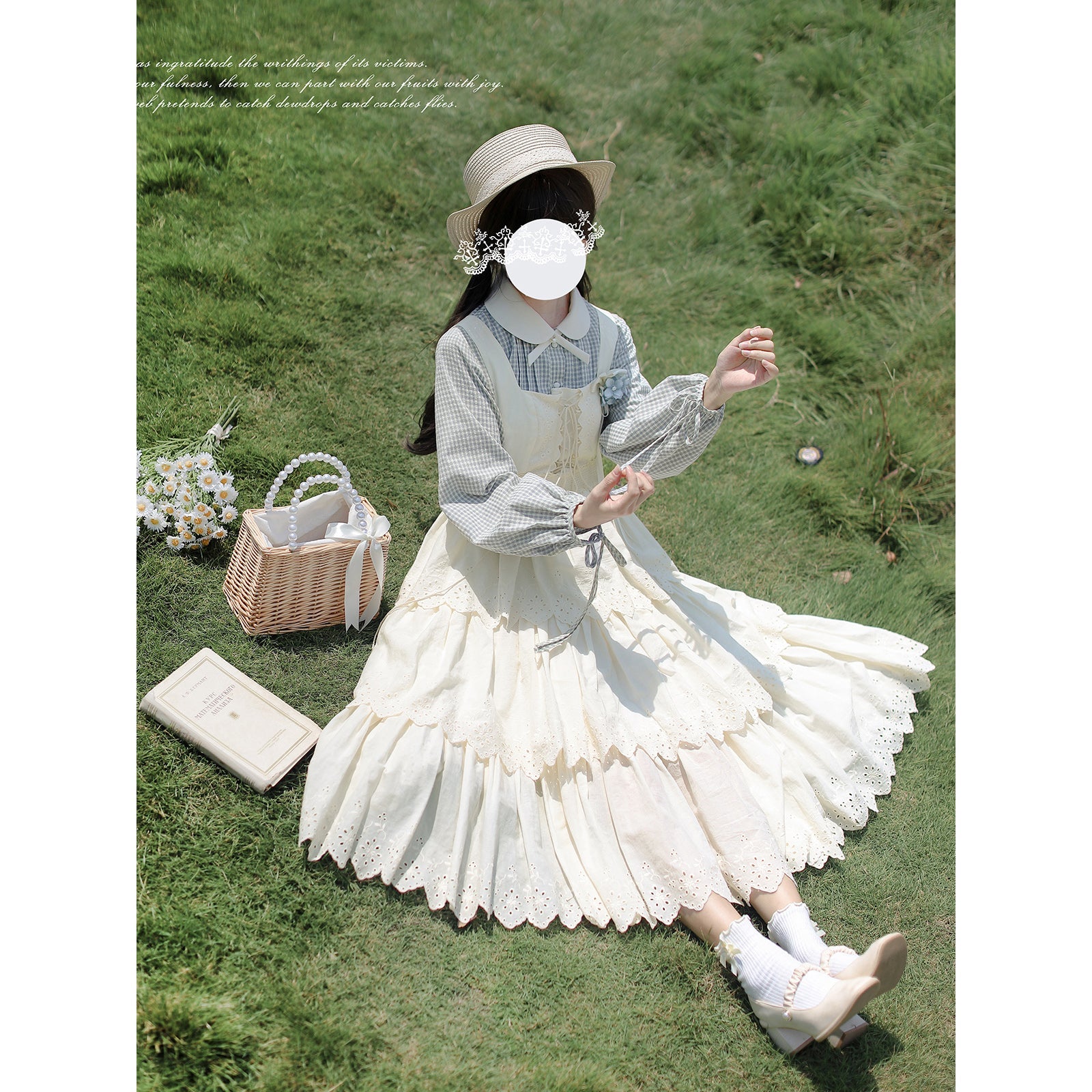 幻想曲を奏でる刺繍ジャンパースカートとブラウス