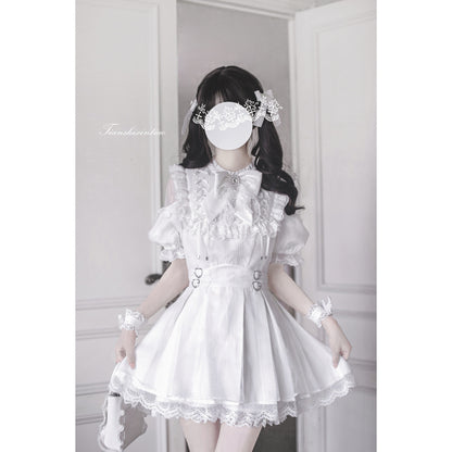 純白の天使の刺繍フリルワンピース