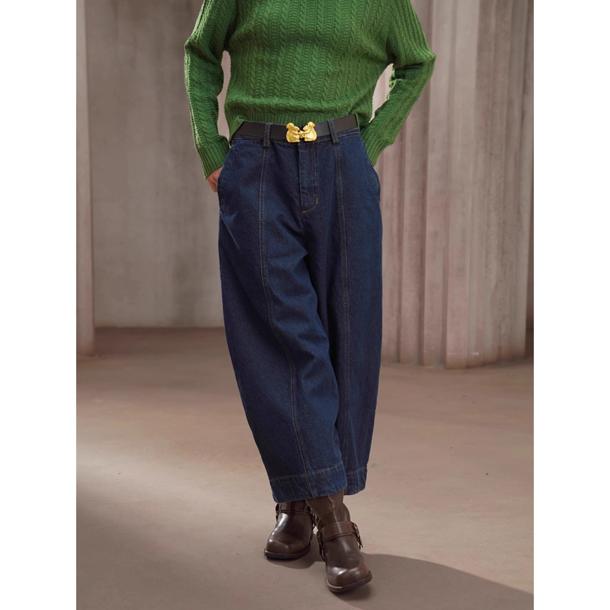 ケーブル編みのレトロセーター