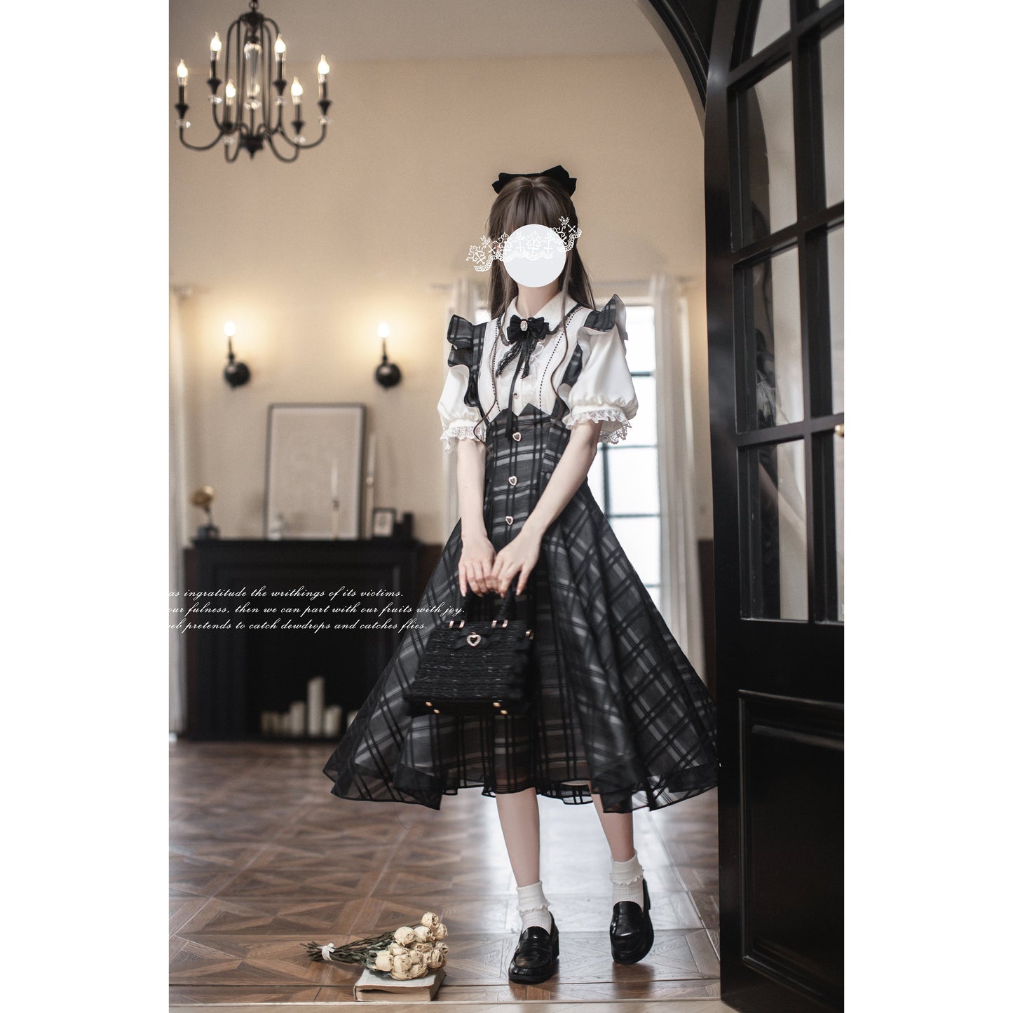 黒墨格子柄のジャンパースカートとブラウス - ロング丈