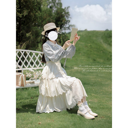 幻想曲を奏でる刺繍ジャンパースカートとブラウス