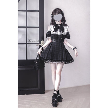 漆黒の堕天使の刺繍フリルワンピース