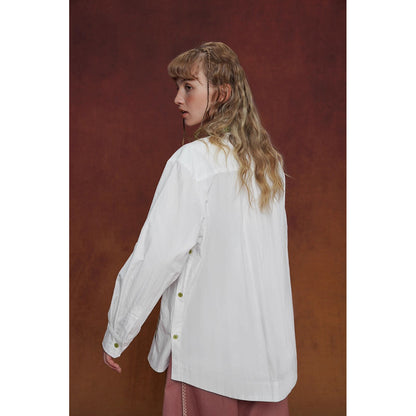 サボテンと花の刺繍ブラウス