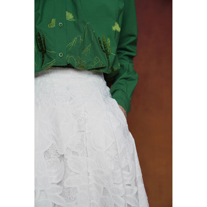 サボテンの花の刺繍レーススカート