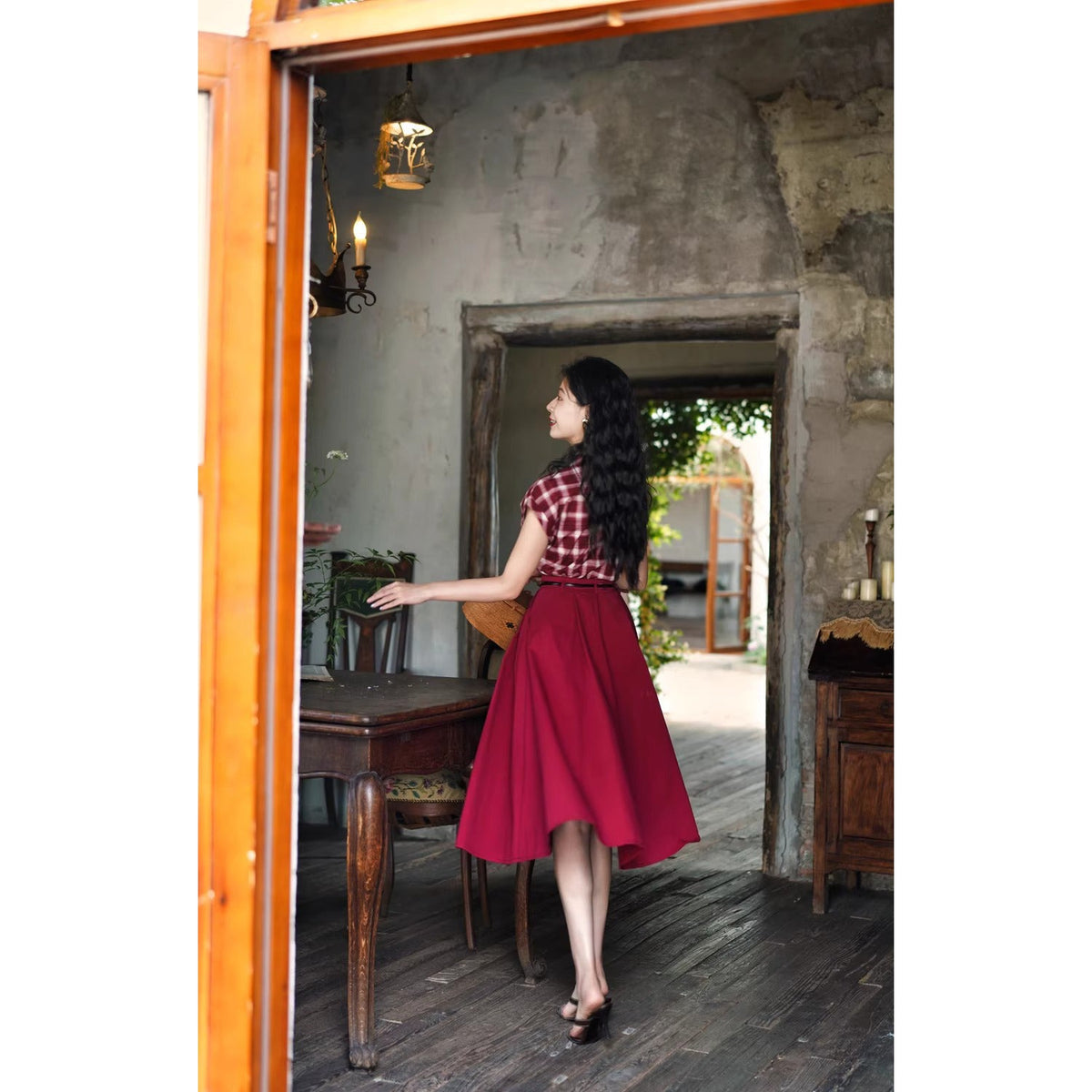 葡萄酒色のレトロワークスカート