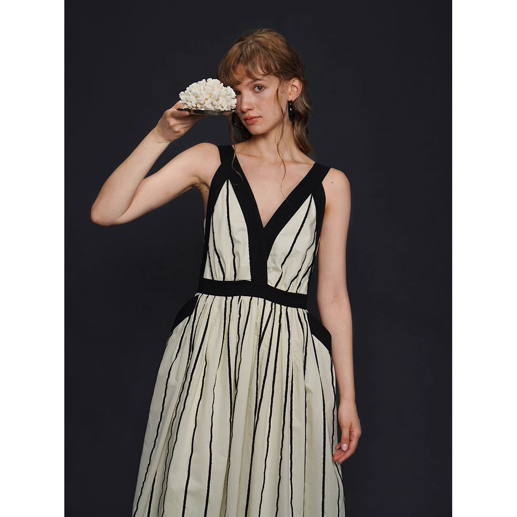 生成の縦縞ストライプワンピース