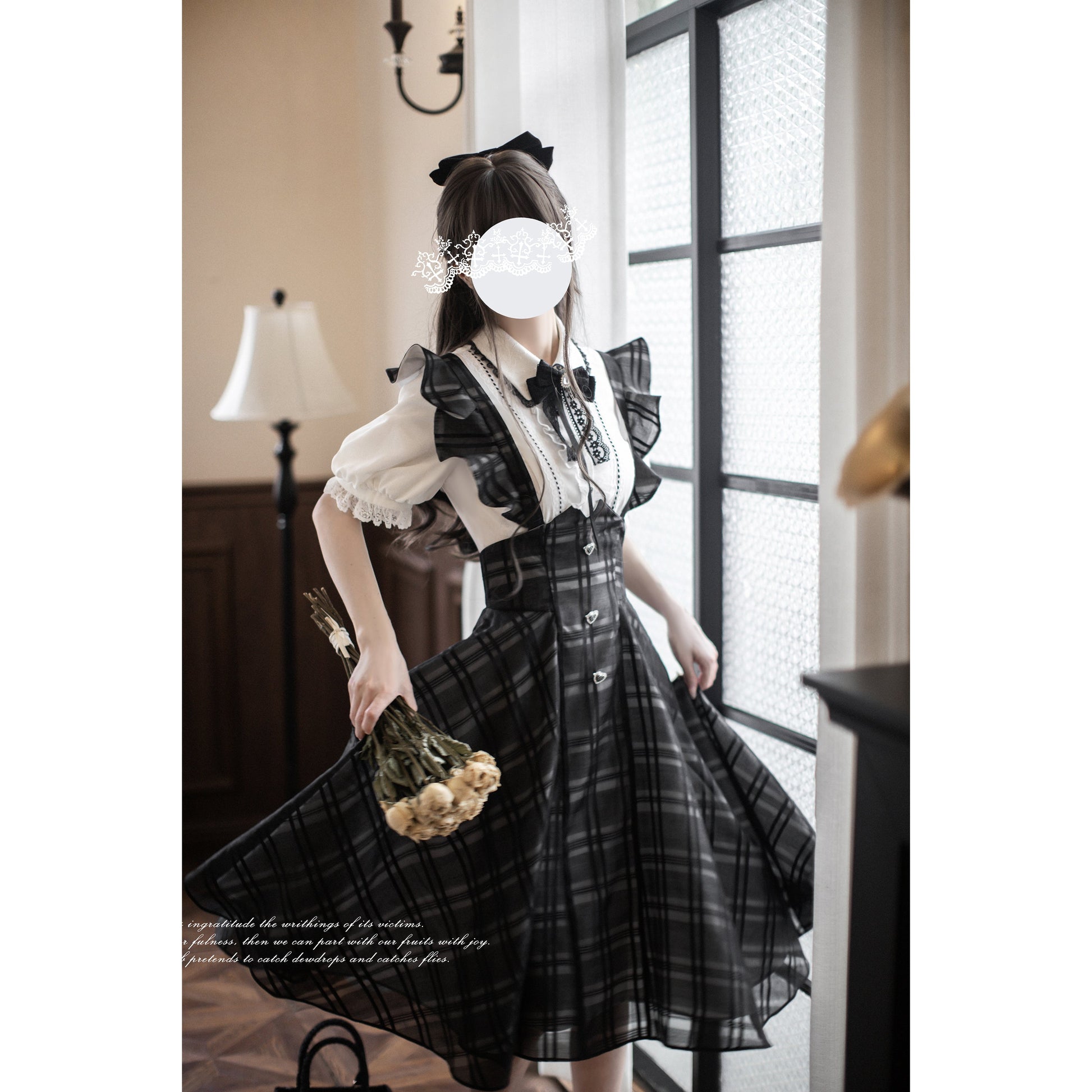 黒墨格子柄のジャンパースカートとブラウス - ロング丈