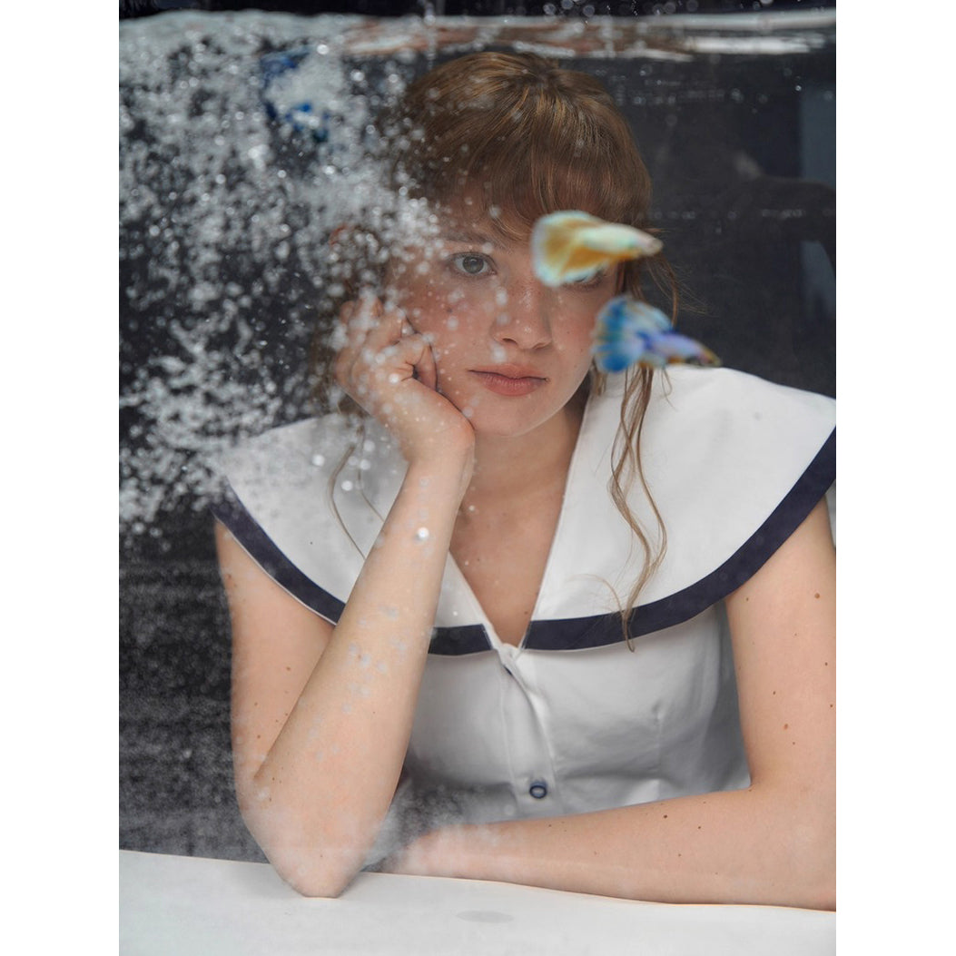 船乗り少女のセーラーワンピース