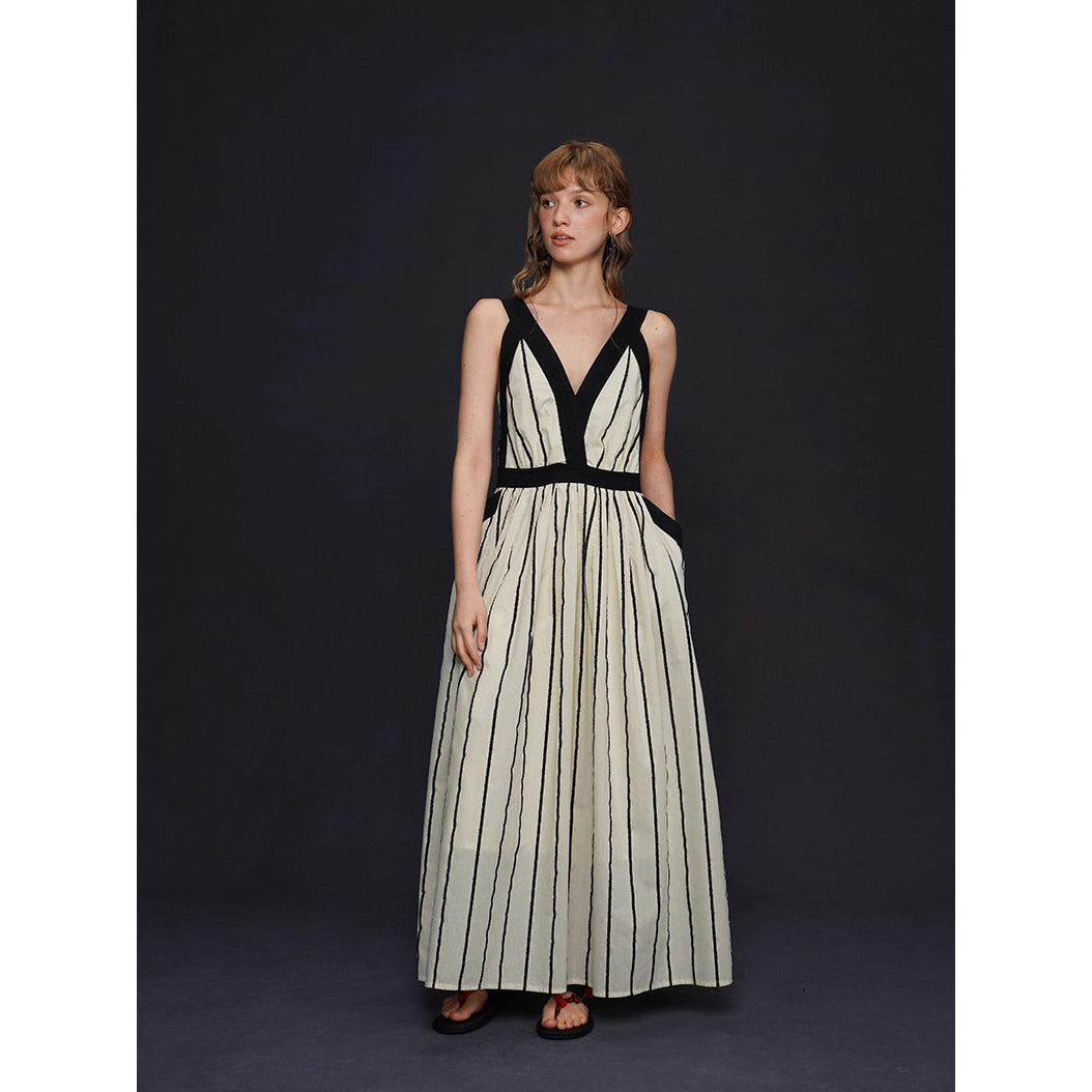 生成の縦縞ストライプワンピース