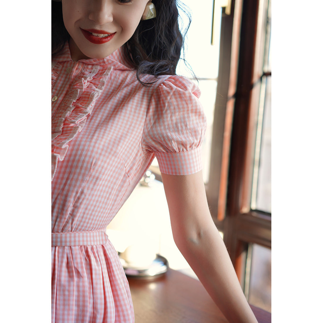 桜色の格子柄ヘップバーンワンピース