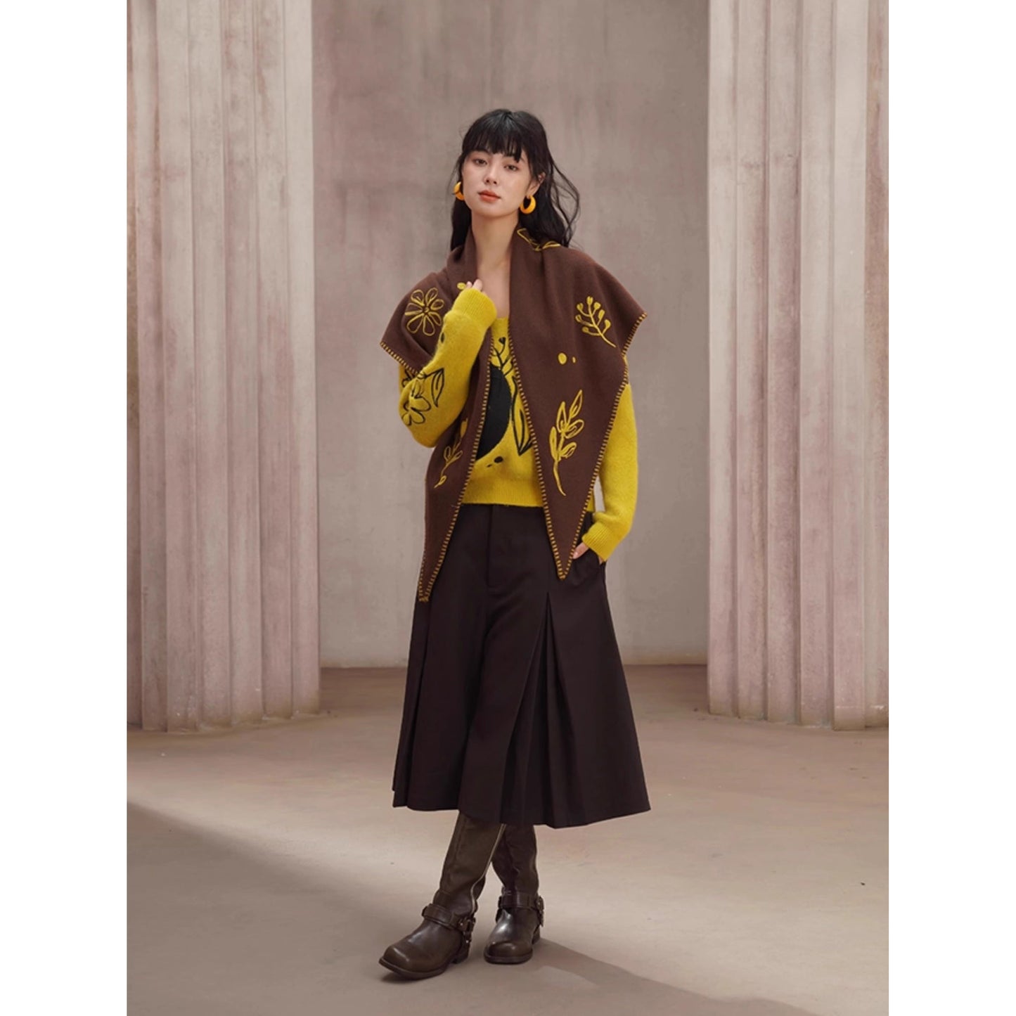 黒猫と花の刺繍ニットセーター