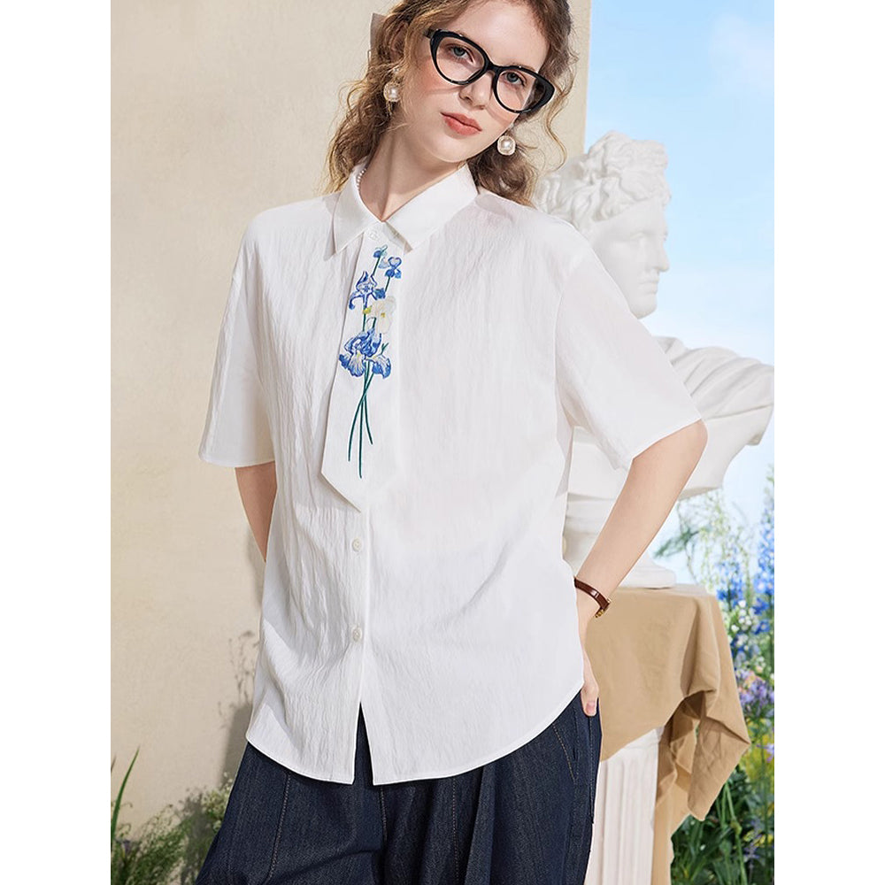 アイリスの花のネクタイブラウス