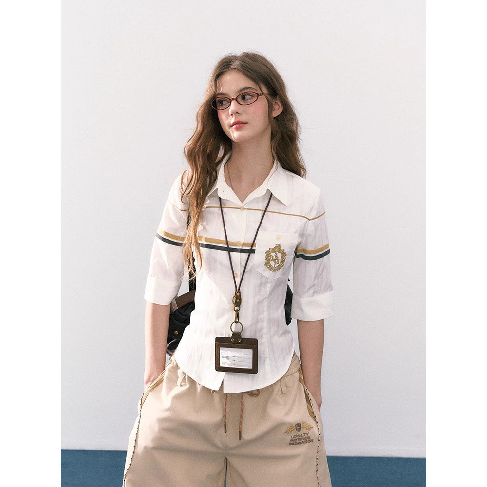 魔法学校の刺繍ストライプブラウス