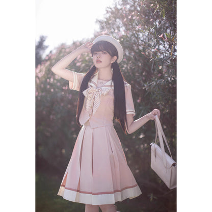 桜色のお嬢様の文学セーラーブラウスとプリーツスカート
