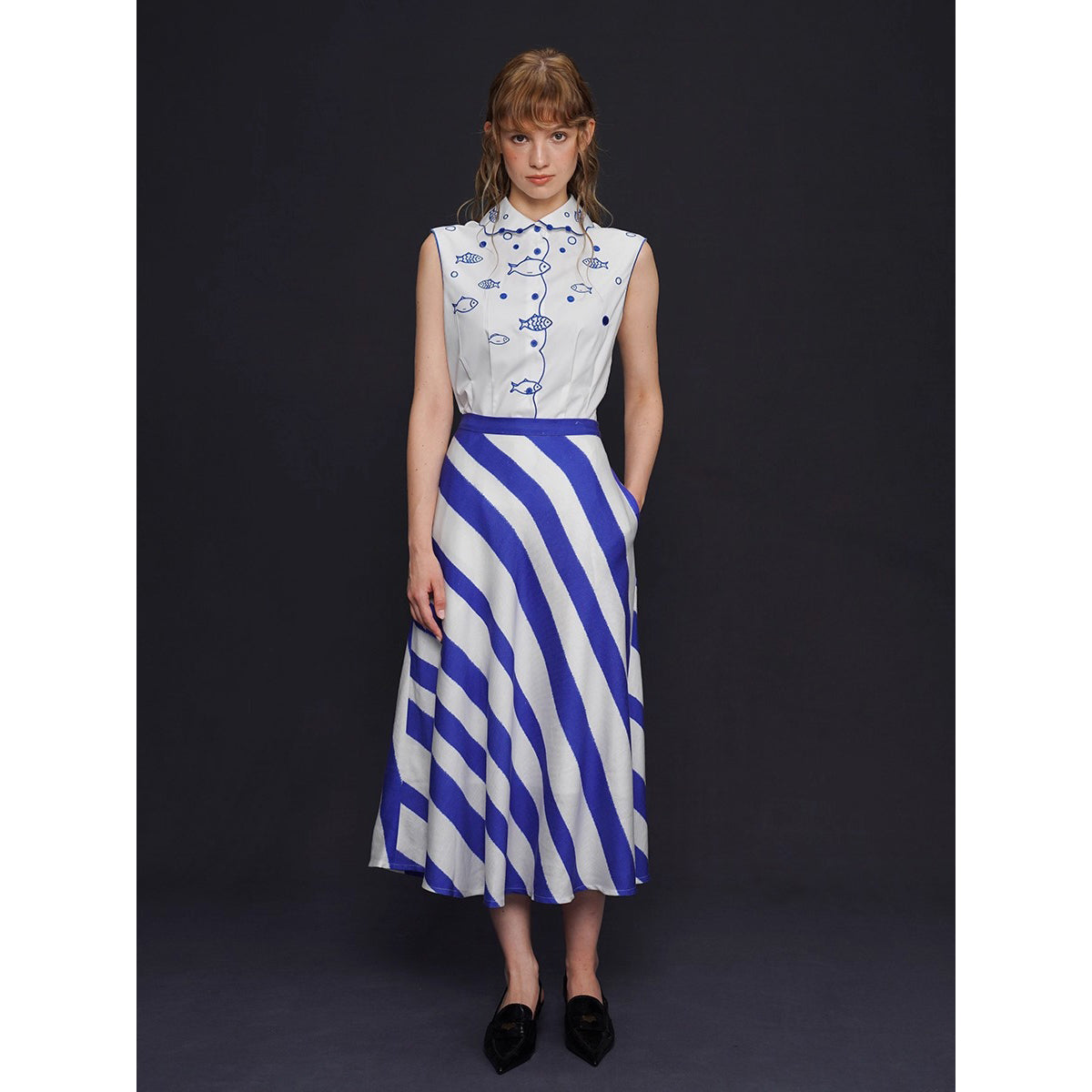 青紫の縞柄ストライプスカート