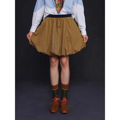 膨らむ風船のバルーンスカート