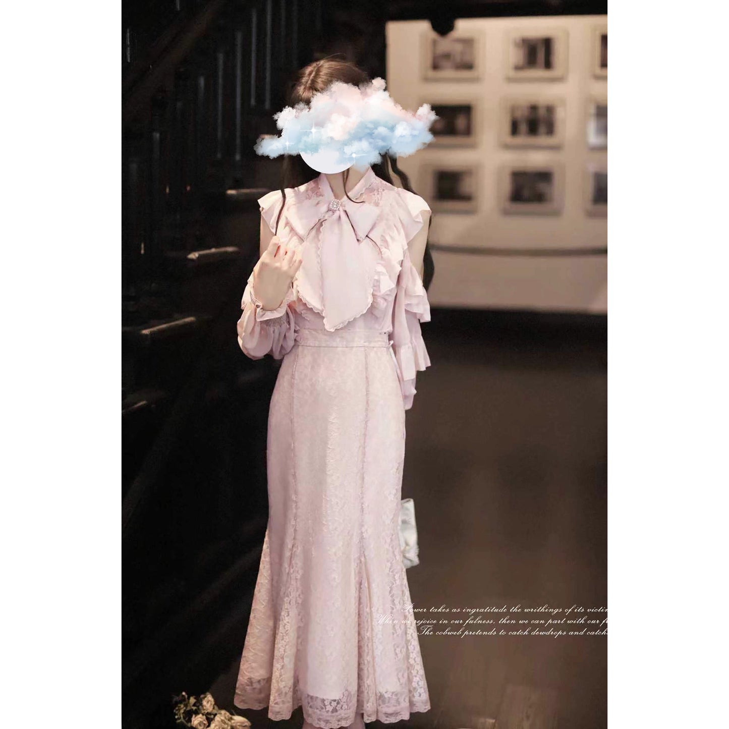 薄桜の令嬢のリボンブラウスとマーメイドスカート