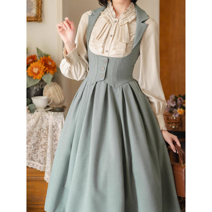 英国のお嬢様のクラシカルブラウス