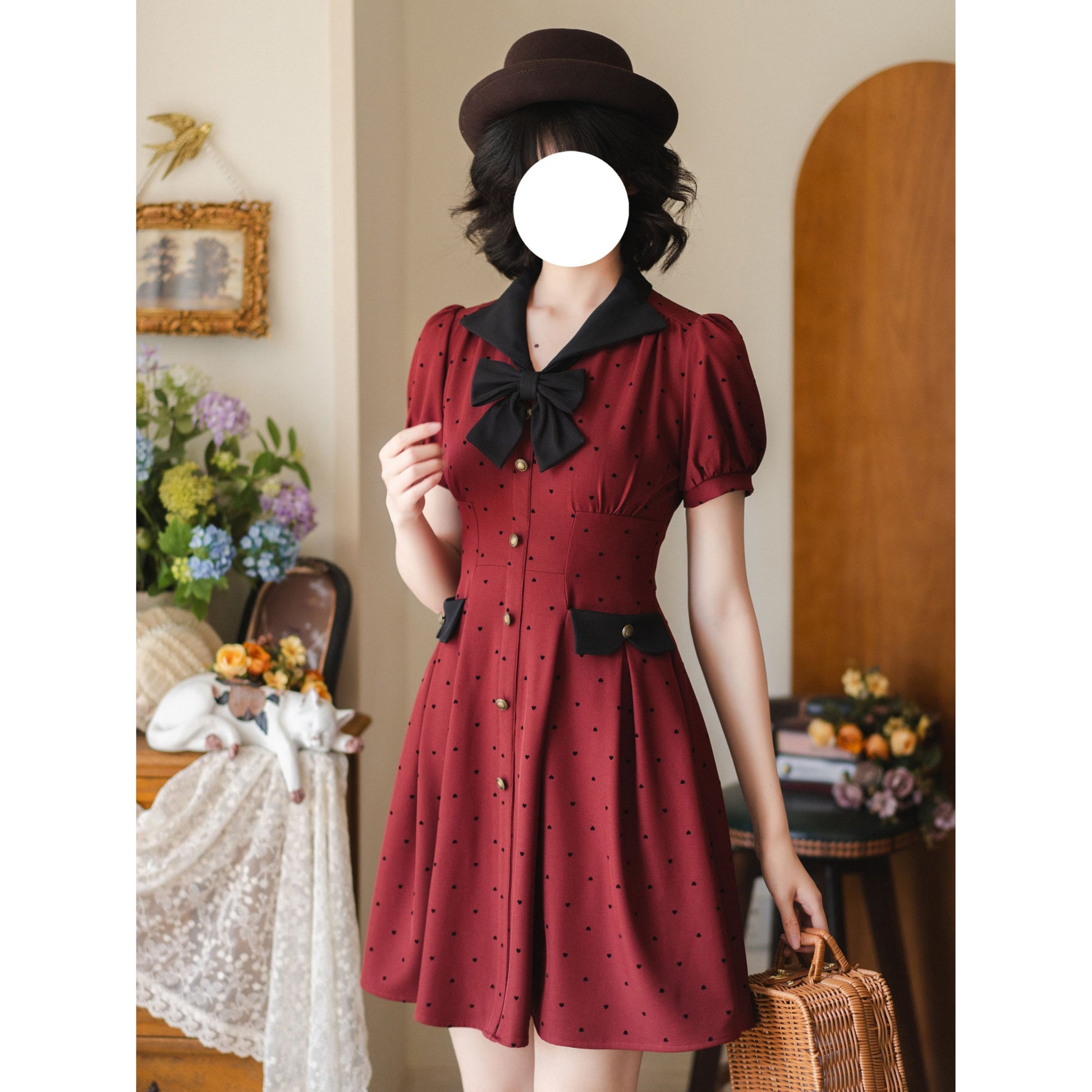 映画女優の水玉柄クラシカルワンピース - Madder Red