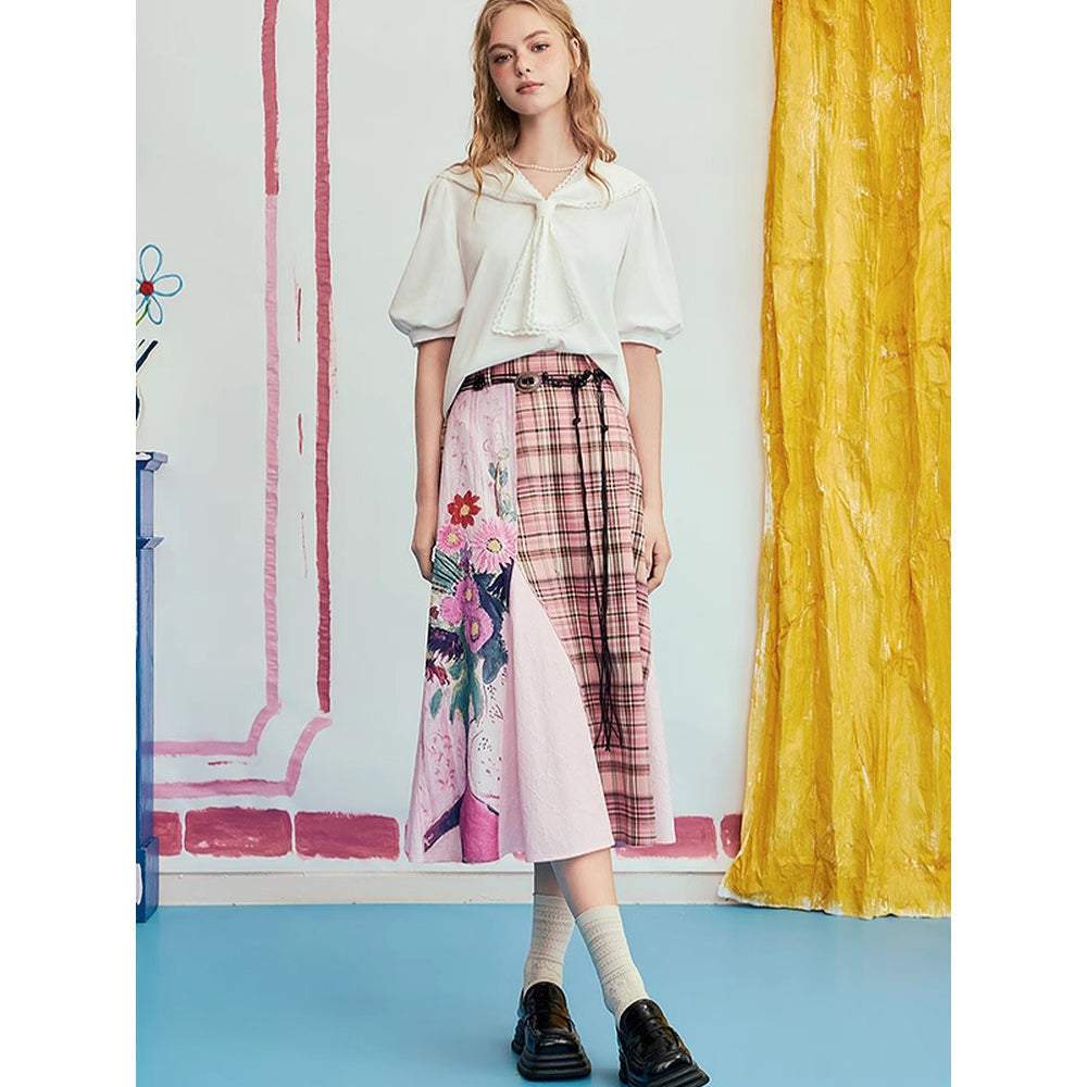 花瓶の花の格子柄スカート