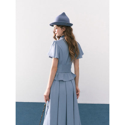 魔法学校の刺繍トップスとコルセットと刺繍プリーツスカート