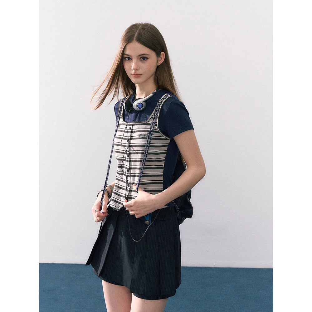 魔法学校のドッキングトップスとキュロットスカート