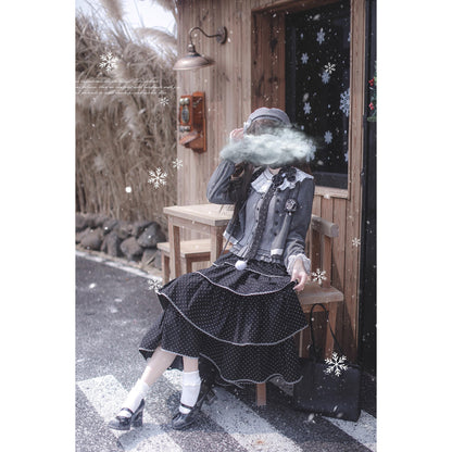 霧色のお嬢様トップスとティアードスカートとカーディガン