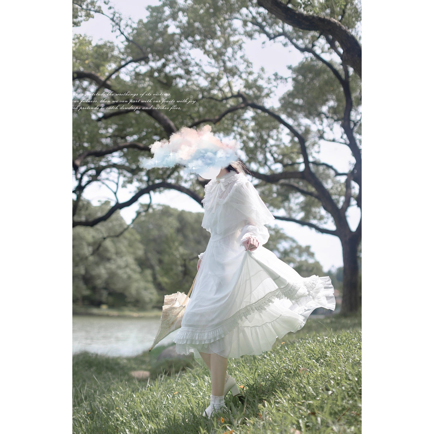 純白のお嬢様のチュールケープワンピース