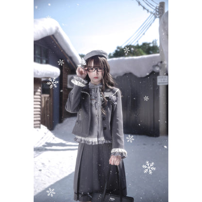 文学令嬢のジャケットとブラウスとプリーツスカート