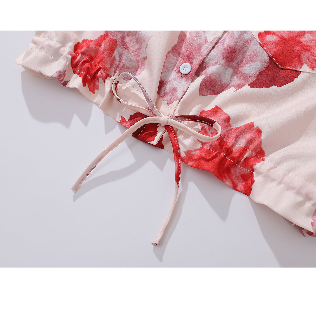 カーネーションの花柄ショートシャツ