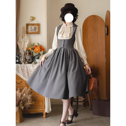 英国のお嬢様のクラシカルブラウス