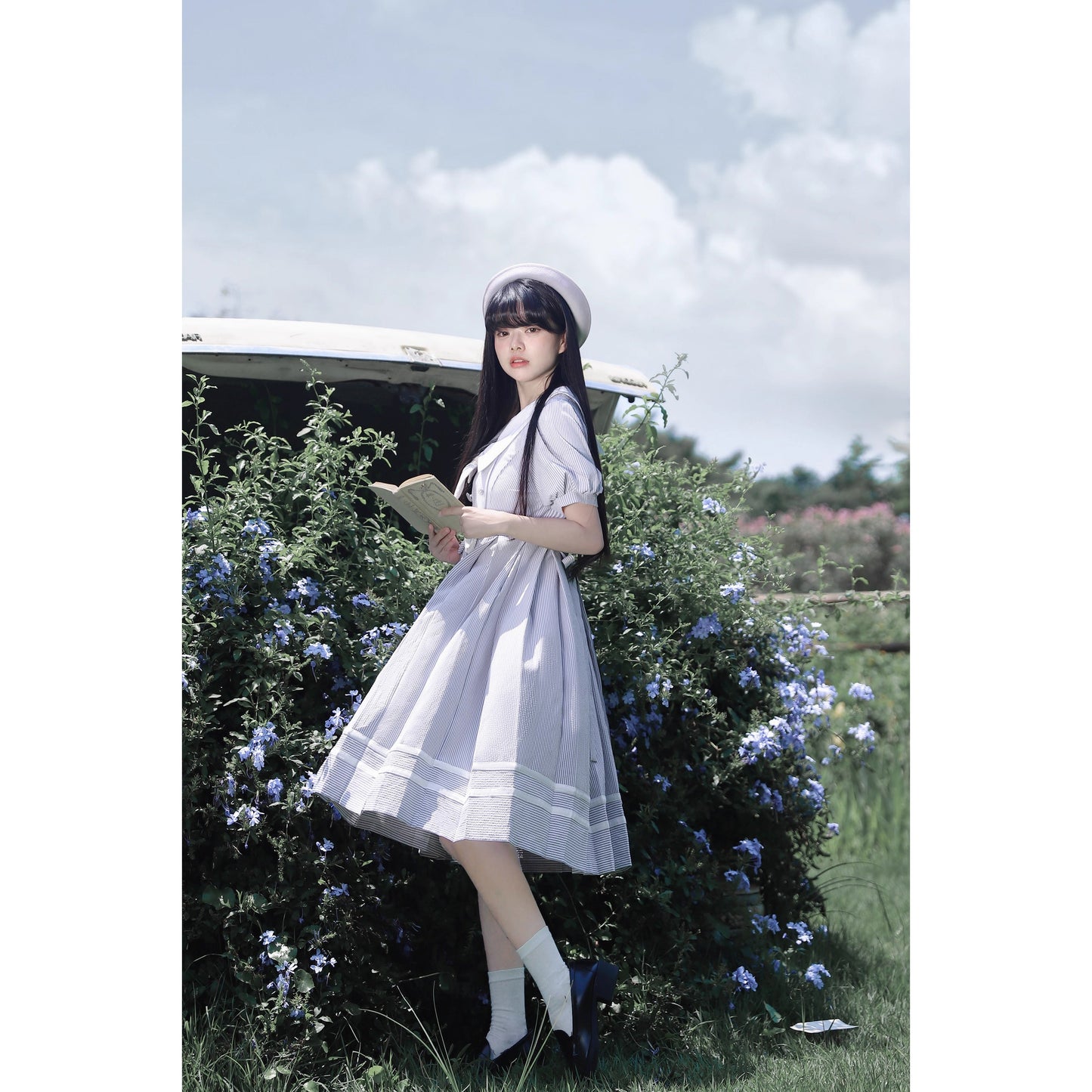 灰青のお嬢様の縦縞クラシカルワンピース