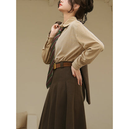 文学令嬢のストライプブラウス