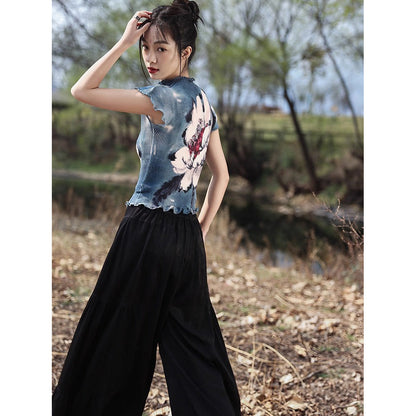 牡丹の花の墨彩画ハイネックトップス