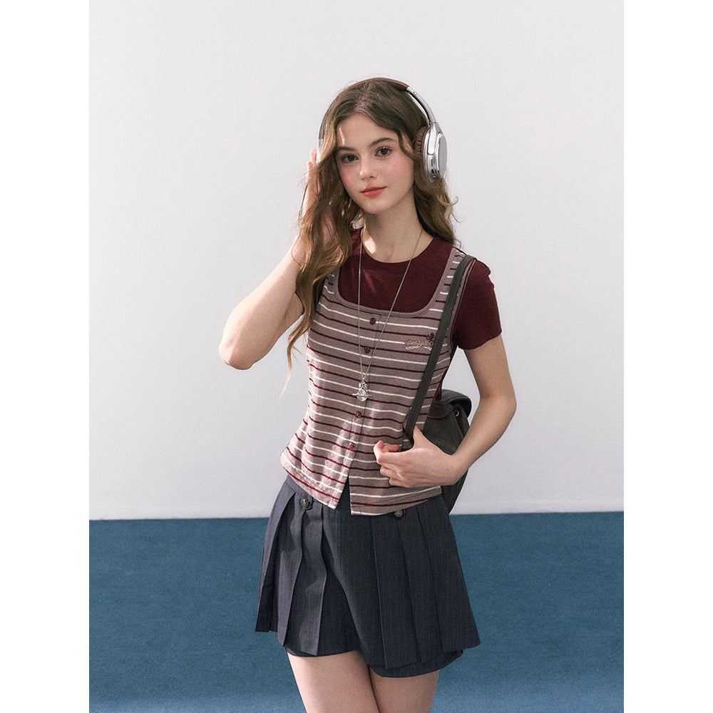 魔法学校のドッキングトップスとキュロットスカート