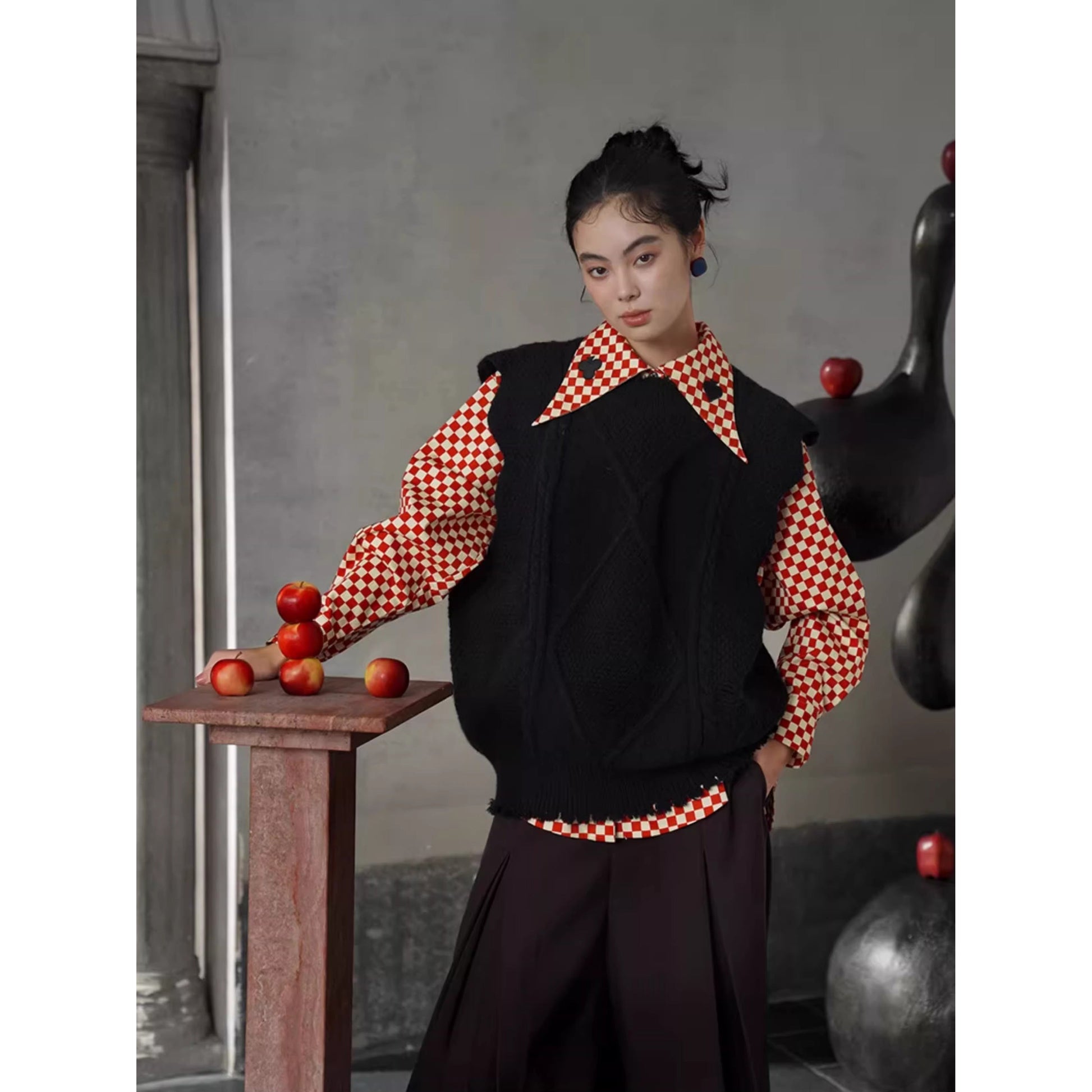 トランプのマークの刺繍ブラウス - Checked