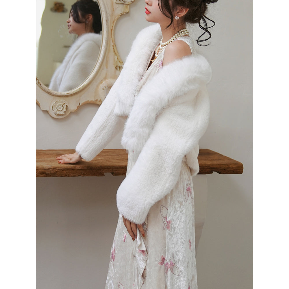 純白の王妃のファージャケット