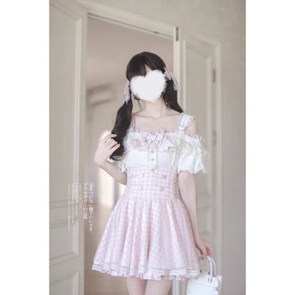 桃色のお嬢様のフリルトップスとコルセットスカート